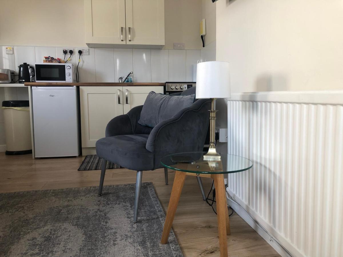 Little Park Holiday Homes Self Catering Cottages 1 & 2 Bedrooms Available Close To Tutbury Castle Екстериор снимка